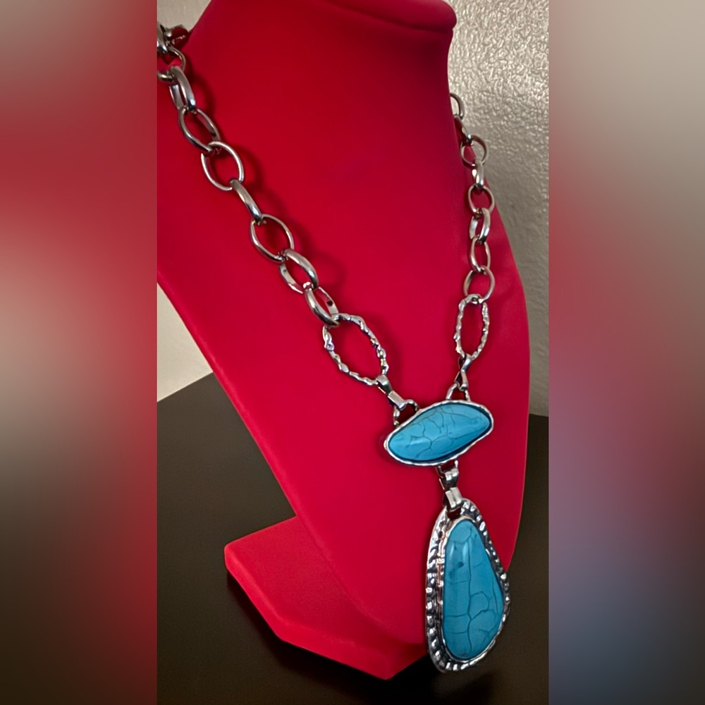 Paparazzi Rural Rapture Turquoise Pendant Necklace | Silver Southwestern Boho - Picture 5 of 5